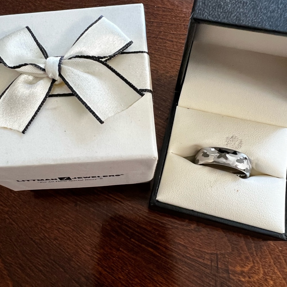 Mens Camo Wedding Band
